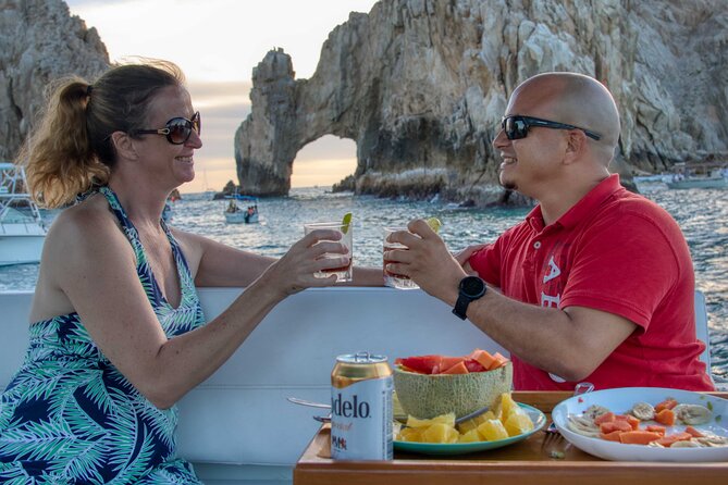 1 Hour Cabo Highlights on a 33ft Luxury Yacht - What’s Included (And What You’ll Still Need to Plan)