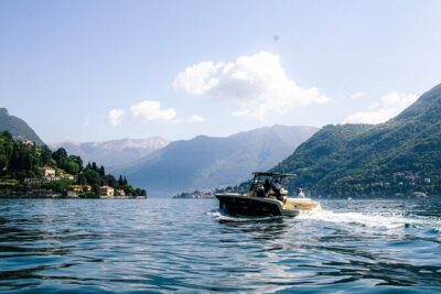 1H Private Cruise Lake Como Tender Yacht Invictus 6 pax - Where you board on the Como waterfront (and why it matters)