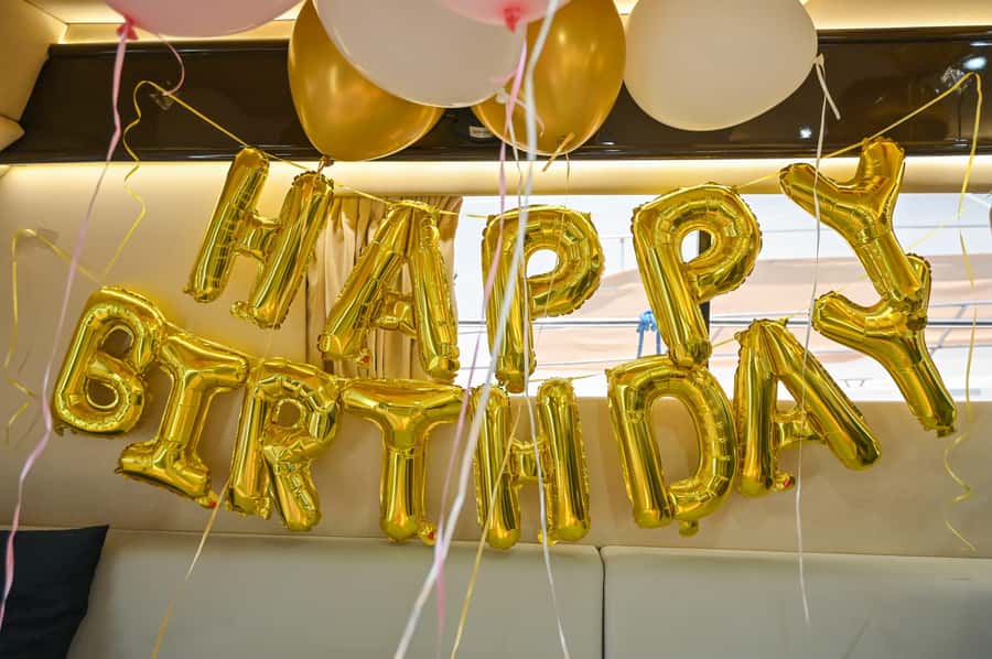 2 Hour Birthday Celebration on a Yacht in Dubai - Dubai Marina, Dubai Eye, JBR: where the cruise turns into a moving photo set