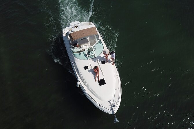 2-hour Private Sunset Cruise on a luxury yacht in Cancun Bay 25P18 - The real price: $440 per group plus the dock fee