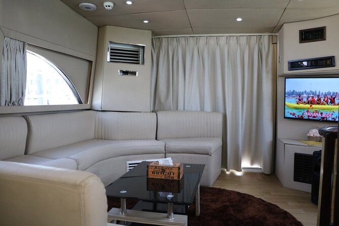 2-Hour Private Yacht 50ft Tour Around Burj Al-Arab - Dubai Marina to Burj Al-Arab: The Two-Hour Feel