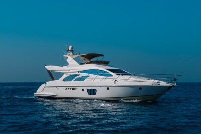 2 hours Dubai private luxury yacht 55ft tour - What’s included on board (and how food options can change the value)