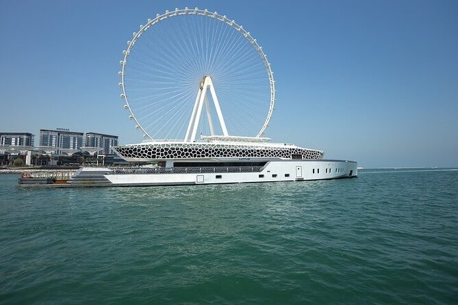 3-Hour Lotus Mega Yacht Dinner Experience in Dubai Marina - Buffet dinner with live stations: how the food experience stays flexible