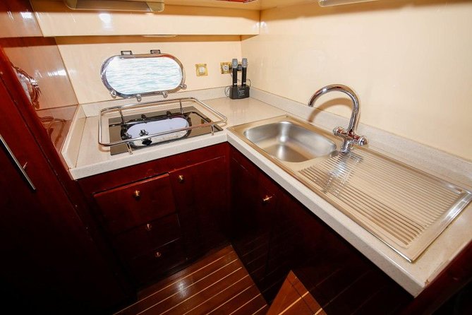 3-Hour Luxury Yacht Cruise from Dubai Marina - Meeting Point Reality: Marina Walk Setup and No Hotel Pickup