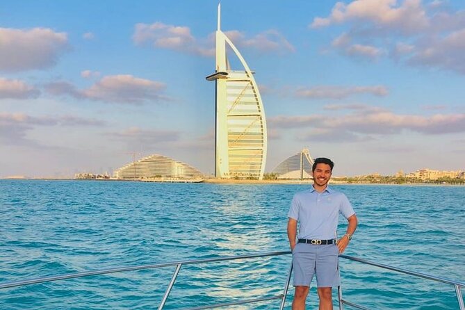 3-Hours Dubai Marina 50ft Private Luxury Yacht Sightseeing Tour - Atlantis at the Palm: seeing the complex from the end of the island