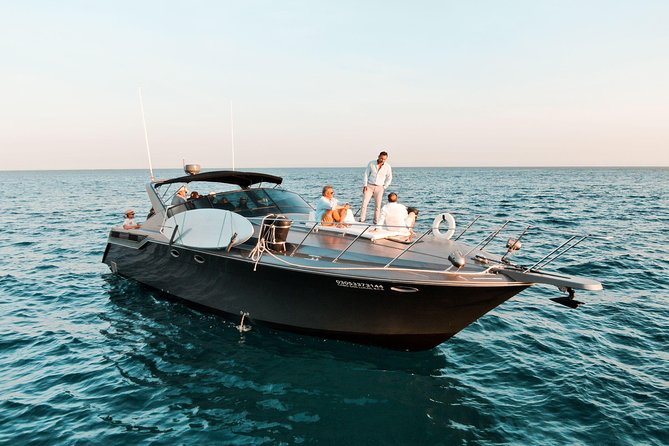 3Hr Private Yacht Cruise in Cabo As if you were aboard your own Private Yacht.Al - Why a 3-hour private yacht charter is a Cabo game changer