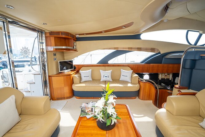 3hr Yacht- Palm Jumeirah with FREE Snacks and 30 Min Seabob - Weather can change your plan—here’s how to stay flexible