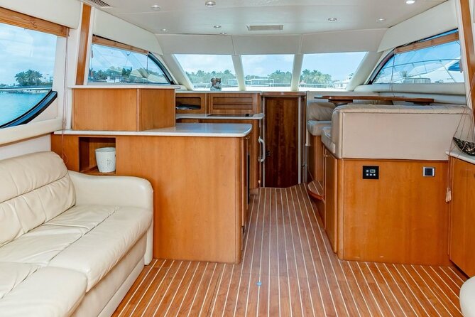 4-Hour 42 Meridian Yacht Rental with Captain in Miami Florida - What the 4 hours actually include (and what it doesn’t)