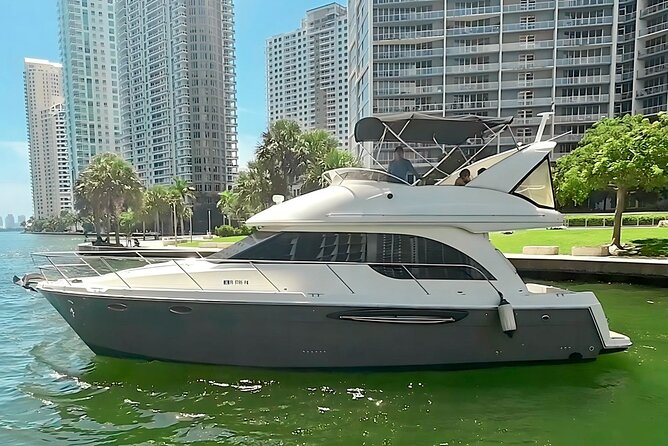4-Hour 42 Meridian Yacht Rental with Captain in Miami Florida - Price and value: $1,000 per group (up to 13) and what you should calculate