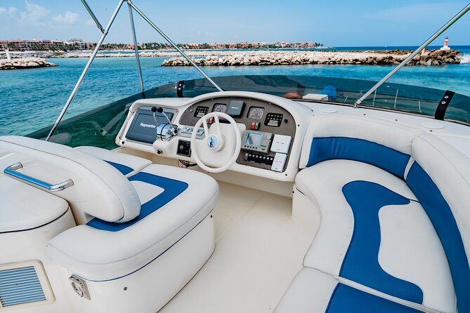4 Hour 50' Azimut Yacht All-Inclusive in Tulum & Playa del Carmen - Puerto Aventuras to the In-Ha Reef: Where the Sea Turtles and Stingrays Fit In