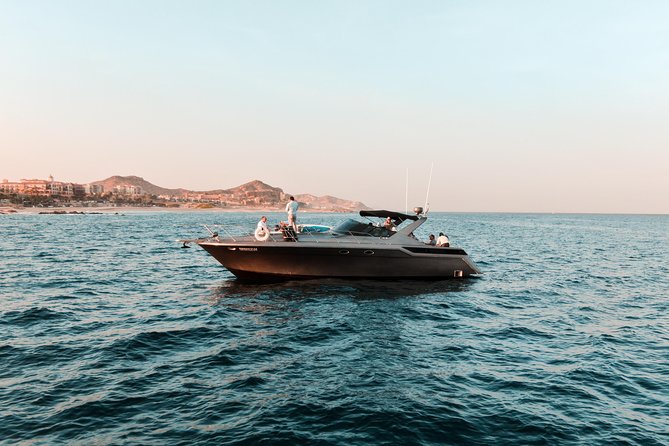4-hour Private Yacht Cruise in Cabo - The Cabo Bay Sightseeing Route: Photos, Rock Formations, and Easy Wow Moments