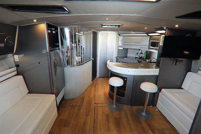 4-hour Private Yacht Cruise in Cabo - Snacks, Drinks, and the Taste of “Cabo Relaxed”