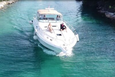 4 hours - Private 48ft Yacht all inclusive in Tulum and Playa del Carmen - All-Inclusive Drinks and Lunch: What You Get on Board