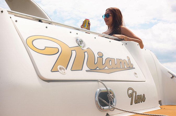 45 Ft Private Yacht Rental in Miami - Who This Yacht Ride Fits Best