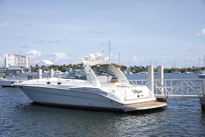 45 Ft Private Yacht Rental in Miami - Your Cruise Options on Biscayne Bay (and When the Skyline Route Wins)