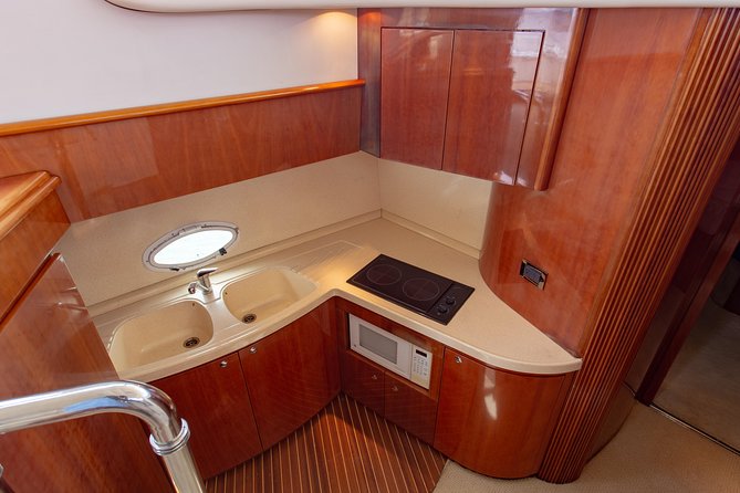 4H 42' Azimut Yacht All-Inclusive from Tulum & Playa del Carmen. - Onboard lunch and drinks: the ceviche part is the big deal