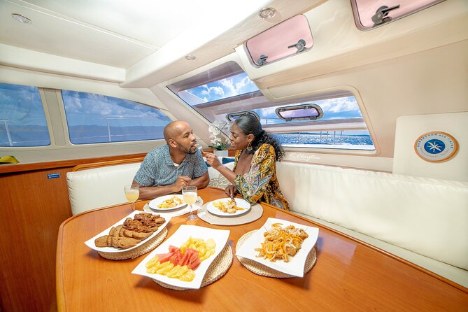 4hr Private Luxury Yacht with Snorkeling, DJ, Bar, Food - Doctor’s Cave Beach Club: snorkeling and swim time