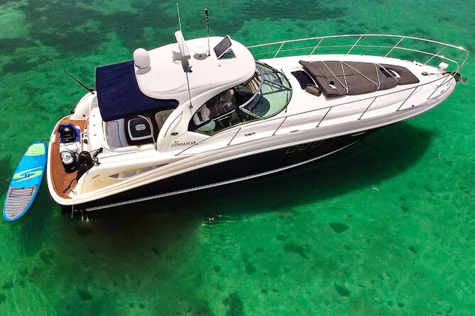 5-Hour Private 40' Yacht 2-Stop Tour to In-Ha reef with Food, Drinks & Snorkel - Troll Fishing on the Route: A Bonus if You Want Something Different