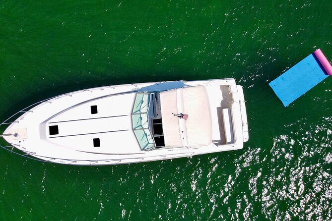 50ft Luxury Yacht Tour in Miami Beach Captain, Fun & Party! - Where you start: finding 10800 Collins Ave without stress