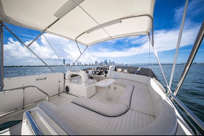 55ft + FREE HOUR Miami Yacht Rental 3 to 6 Hours 13 People - Price and Logistics: Where the Real Cost Comes From