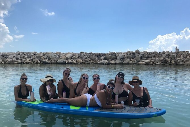 5H 42' Azimut Yacht All-Inclusive from Tulum & Playa del Carmen. - Lunch and dietary needs: how this trip keeps food from being a headache