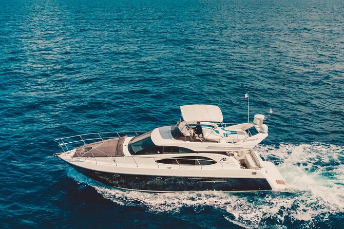 5H private 50' Yacht All-Inclusive from Tulum & Playa del Carmen - La Bocana: Shallow-Water Ceviche and a Music-Led Finale