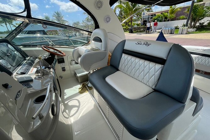 5H Private Lux 40' Yacht All Inclusive - Tulum & Playa del Carmen - Optional Fishing: A Different Kind of Fun on a Reef Day