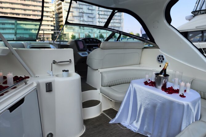 60-Minute Toronto Luxury Yacht Sightseeing Prosecco Cruise! - Why This Toronto Harbour Prosecco Cruise Works So Well