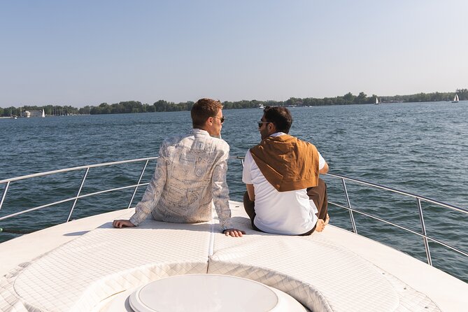 60-Minute Toronto Luxury Yacht Sightseeing Prosecco Cruise! - Prosecco, Age Limits, and How the Onboard Vibe Usually Feels