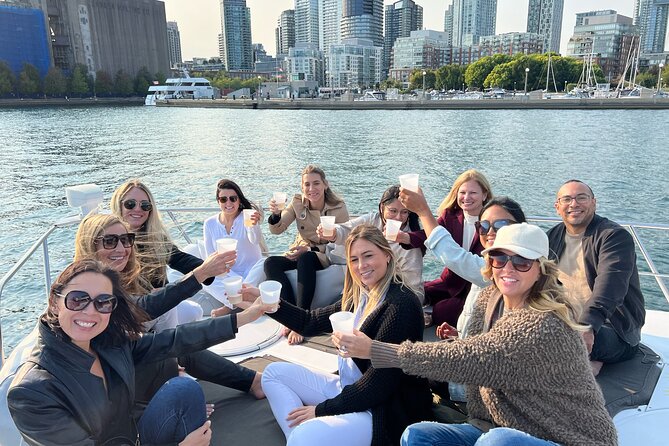 60-Minute Toronto Luxury Yacht Sightseeing Prosecco Cruise! - The 45-Minute Harbour Cruise Loop: Skyline, CN Tower Views, and the Islands