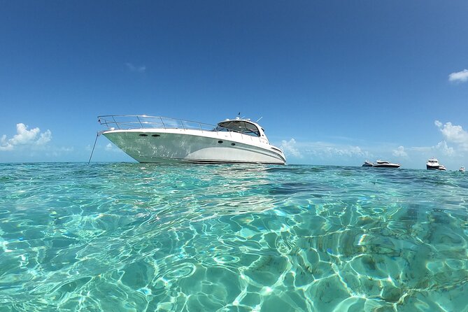 60ft Luxury Yacht Charter in Fort Lauderdale, Florida - Celebrations Without the Chaos: Service and Staff Vibe