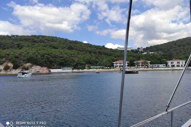 8-Hours Private Swimming Luxury Yacht Cruise to Princes' Island - Alcohol Isn’t Included, So Plan Your Drinks
