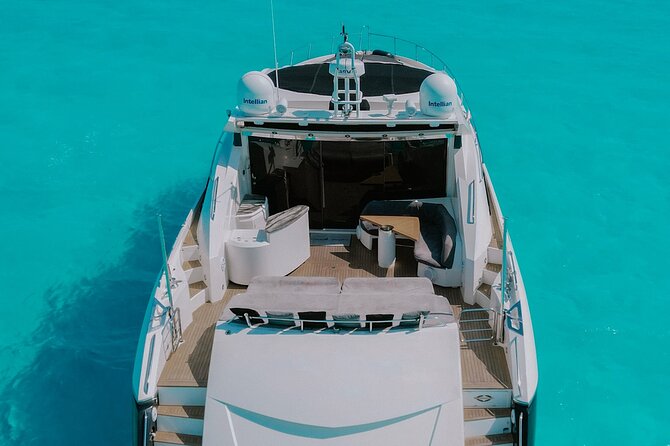 82 Feet Mega Yacht Rental up to 15pax in Cancun - Why a private 82-foot yacht feels different in Cancun