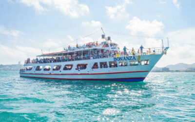 Acapulco: Sunset on Yacht Bonanza Tour - Yacht Bonanza and the 2.5-hour water-and-bay experience
