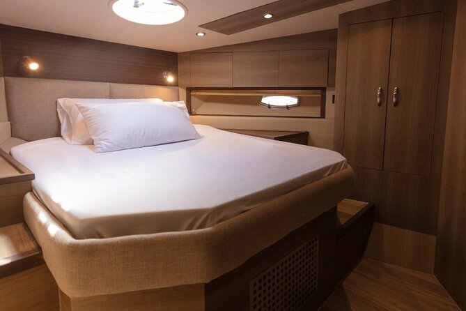 Affordable Yacht Rental Viktoriia from Dubai Marina - What’s included vs not included: plan your snacks and drinks