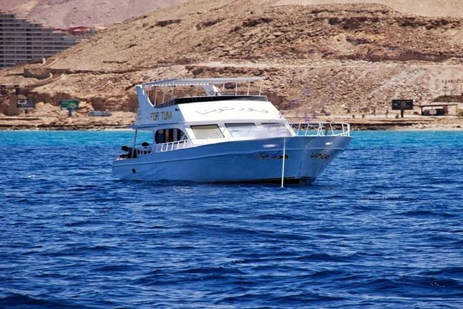 Ain Sokhna Red Sea Day Use Yacht from Cairo - Price and value: what $160 per person really covers