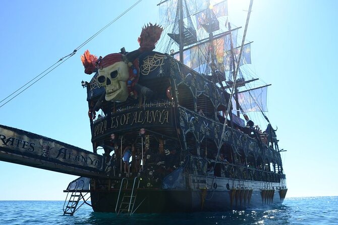 Alanya: Pirates Yacht Tour with Lunch and Soft Drinks - Lunch and soft drinks included: what you should expect