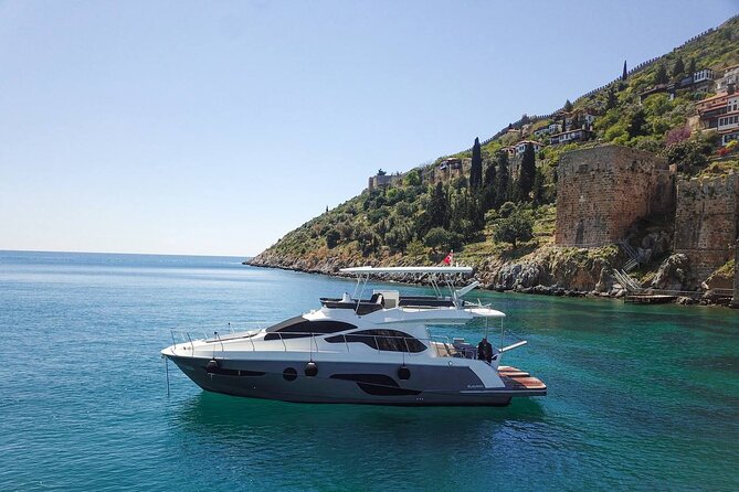 Alanya Private Yacht Tour with Lunch, Soft Beverage & Transfer - Weather matters more than you think