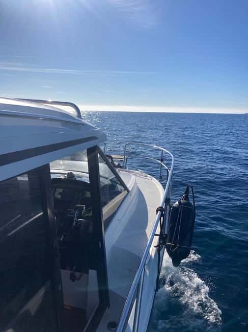 Alicante: Private Yacht Cruise with Drinks - Music and Personal Touches That Make a Private Charter Feel Different