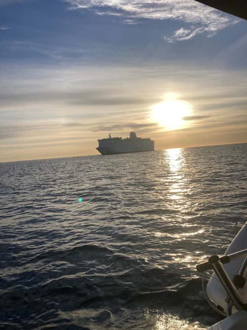 Alicante: Private Yacht Cruise with Drinks - Drinks on Board: Simple, Enough, and Actually Enjoyable