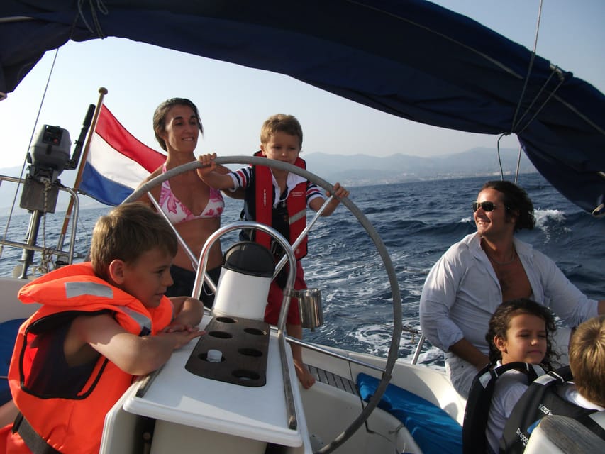 Always private 4 hour - Sail- dolphin Yacht Charter-paddle - Estepona’s Strait location: why this area works