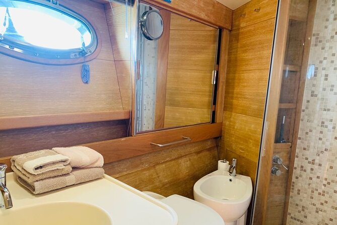 Amalfi Coast Private Yacht Cruise: Explore Positano and Amalfi! - Crew coordination: the real luxury is timing