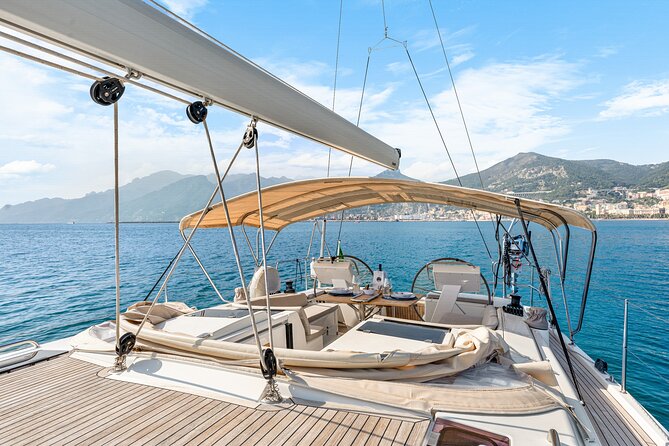 Amalfi Skip the Crowds Private Chill Experience on a Sail Yacht - Ratings and what the 5-star vibe usually means in practice