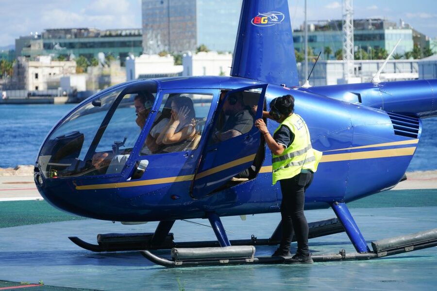 Barcelona: Helicopter Flight with Optional Yacht Cruise - Snacks, Drinks, and a Skipper Who Actually Adds Story