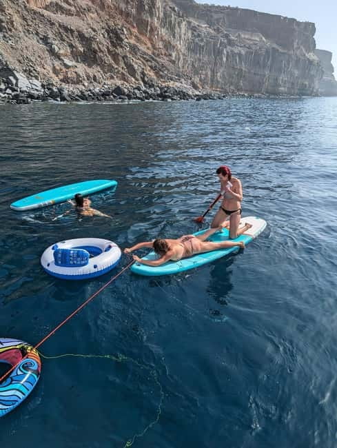Best Private Yacht in Gran Canaria - Water Time Made Easy: Snorkeling Gear and Two Stand-Up Paddleboards