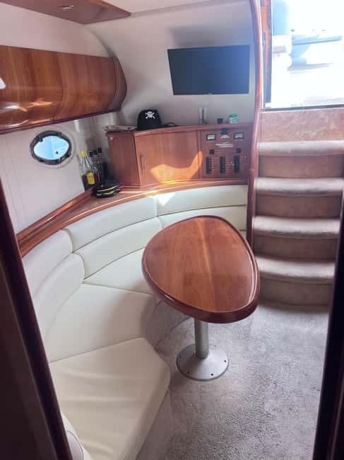 Best Private Yacht in Gran Canaria - Drinks and Food: Open Bar, Tapas Snacks, and a Real Holiday Pace