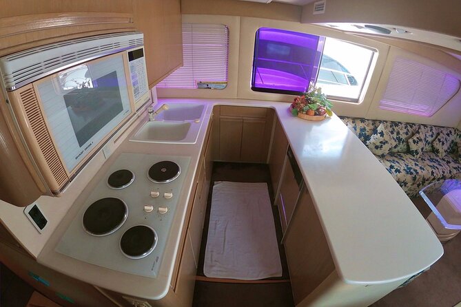 Biggest Luxury Yacht Boat Best in Cancun up to 28 pax - Food, Music, and Alcohol: Building the Right Yacht Party