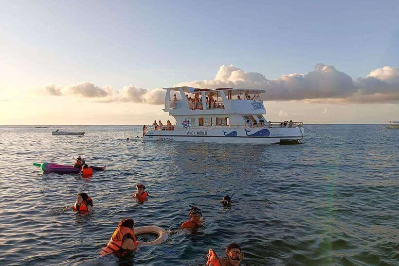 Boracay: Ultimate Party Cruise aboard the Andy World Yacht - Entering the Boracay sunset scene without overplanning
