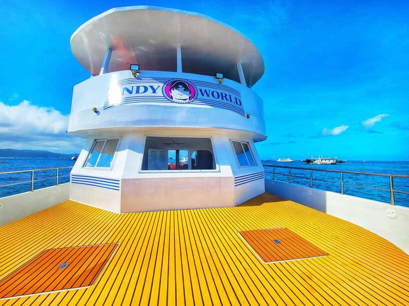 Boracay: Ultimate Party Cruise aboard the Andy World Yacht - Sunset views from the water: why it feels better than shore photos