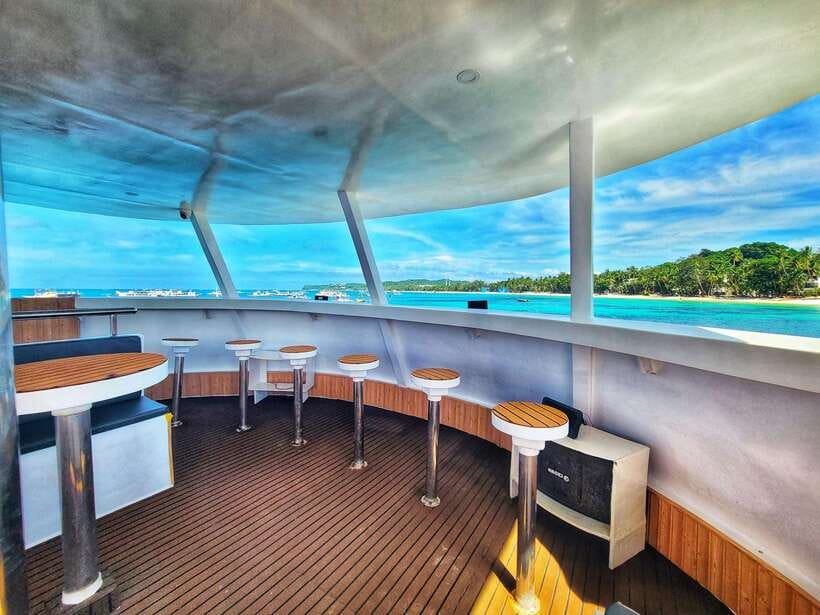 Boracay: Ultimate Party Cruise aboard the Andy World Yacht - Food and drinks: included basics, plus the refill reality check